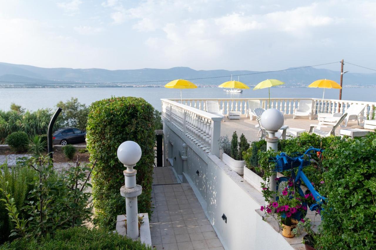 Villa Fjaba - By The Sea - With The Big Terraces & Great Sea View Trogir Exteriér fotografie