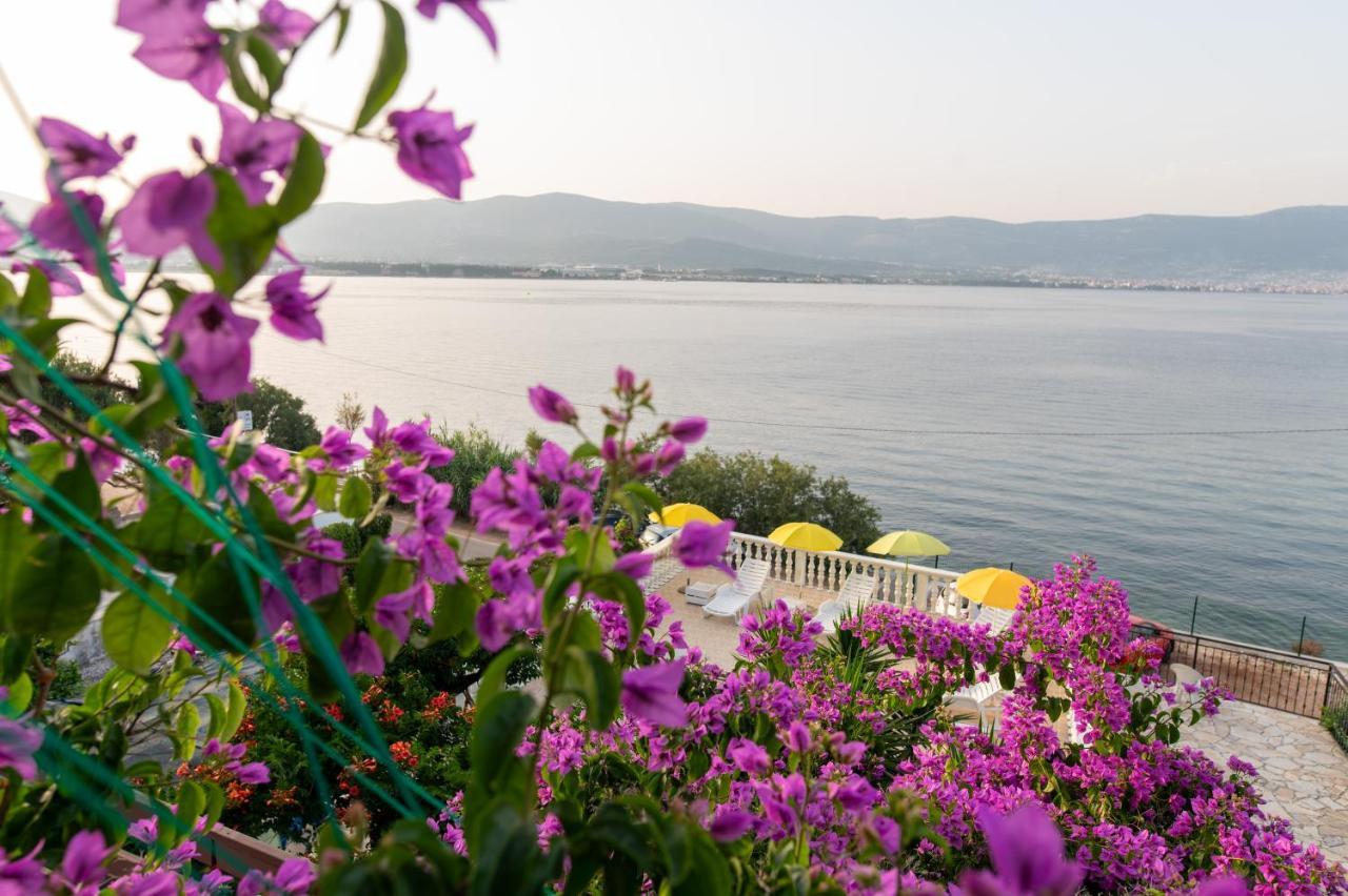 Villa Fjaba - By The Sea - With The Big Terraces & Great Sea View Trogir Exteriér fotografie
