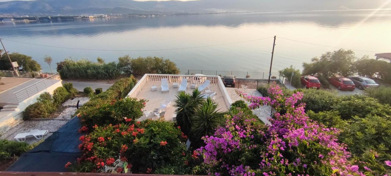 Villa Fjaba - By The Sea - With The Big Terraces & Great Sea View Trogir Exteriér fotografie