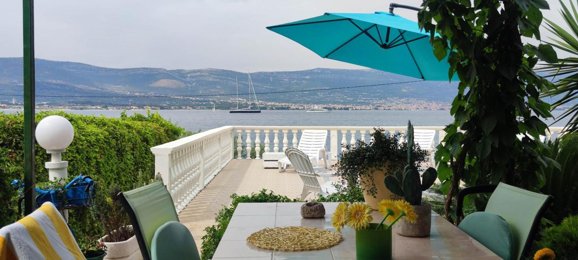 Villa Fjaba - By The Sea - With The Big Terraces & Great Sea View Trogir Exteriér fotografie