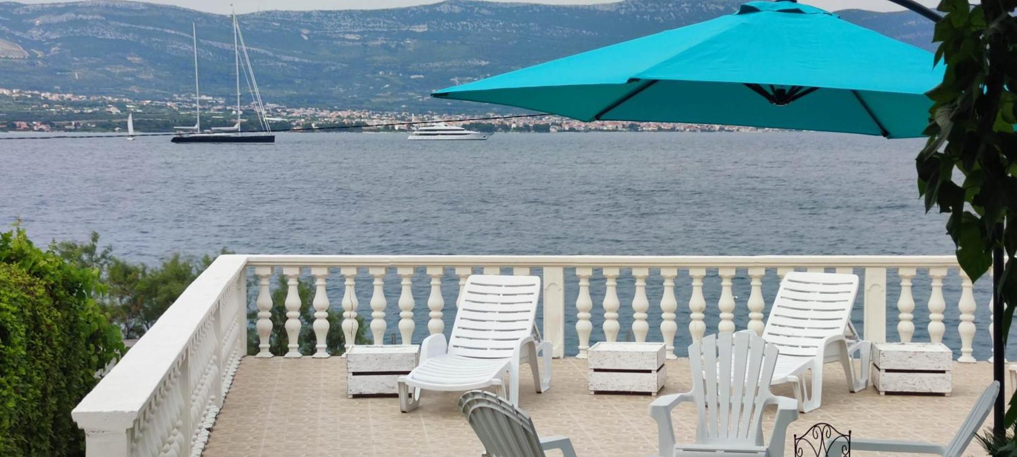 Villa Fjaba - By The Sea - With The Big Terraces & Great Sea View Trogir Exteriér fotografie